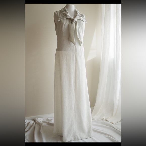 60s Vintage Sparkly Silver Lurex Dagger Collar Gown - Picture 3 of 6